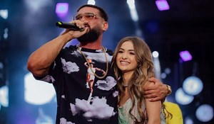 Iuliana Beregoi a ajuns să lanseze melodii cu idolul ei din…