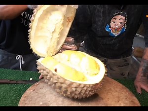 1.3M views · 10K reactions | Ini Kita sudah ketemu Bapak2 yang lagi viral,..Nyidam duren..Bawor vs duren Musang King..jan pol enaknya lur sampai gak bisa berkata kata > #part1 #kuliner #durenmusangking #durenbawormontong | Jajan Mercon | Facebook
