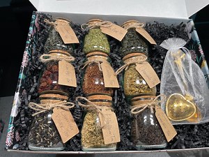Organic Loose Leaf Tea Sampler Gift Box – 9 Flavors | Herbal & Classic Variety | Tea Lover Gifts - Etsy