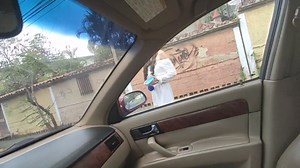 I meet my neighbor on the street and she invites her to my house to have a few drinks and then fuck all afternoon