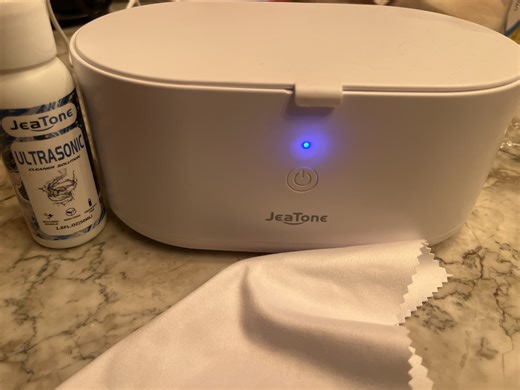 Watch This ultrasonic jewelry cleaner does a great job cleaning! on Amazon Live