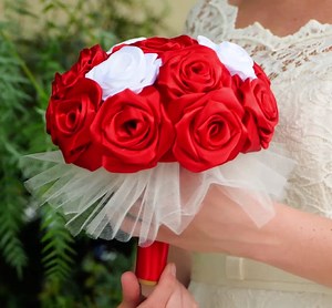 49K views · 160 reactions | DIY crafts and hacks for a beautiful wedding day. | 5-Minute Crafts GIRLY | Facebook