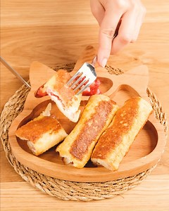 Recipe from my Baby-Led Weaning Recipes App available on the App Store and Google Play IOS BLW App: goo.gl/TuLh3A Android BLW App: http://bit.ly/1tp1CXk The Baby-Led Weaning app contains over 500 delicious recipes (all suitable from 6 months), with monthly guides and routines, to support busy parents and make your weaning journey as easy and enjoyable as possible. Key App Features: * Over 500 delicious, family-friendly recipes * Monthly guides and routines * A clean, bright design that is easy t