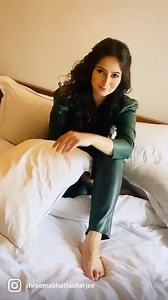 Jalebi baby🍥 BTS✨#behindthescenes #photoshoot #beyourself #swag #reels #reelsinstagram #reelitfeelit @anjandhauriphotography ❤️ | Shreema Bhattacherjee