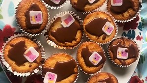 77K views · 2.4K reactions | today’s sign is BAKING/BAKE as Christians had some fun baking peppa pig cakes, mostly helped by our sister lucy Christian Kilduff Zebedee Model Zebedee Management #signlanguage #communication #littlebro #bigsis #siblinglove #cerebralpalsy #cpwarrior #hie #hopeforhie #miracle #visualimpairment #love #makaton #signalongwithus #teamzebedee #signoftheday #baking | Sign along with us | Facebook