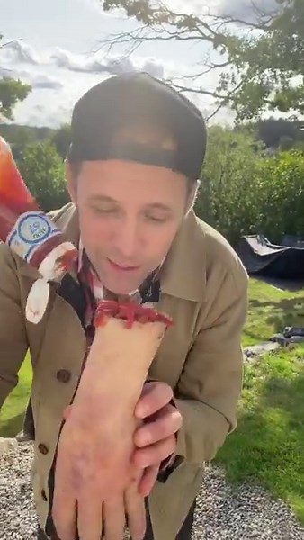 40K views · 525 reactions | FAKE Hand cut Prank on wife #prank #wife #fake hand | Julien Magic | Facebook