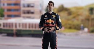 Race round the Australian Grand Prix in a slot car