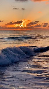 Sunrise at Kailua Beach this morning. 🤙🏼☀️🏝 #kailuabeach #sunrise #aloha #oahu #hawaii | Darrin Davis