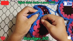 BOLSO 👜 CON EXAGONOS DE GIRASOL 🌻 A CROCHET.🤗 Tengo videos titoriales en mi canal de YouTube #ElviraLópez_502 si desean comprar mis tejidos aquí les dejo mi sitio web 👇🏻 https://elviralopez-502.myshopify.com/ | Tejido único hecho a mano 502