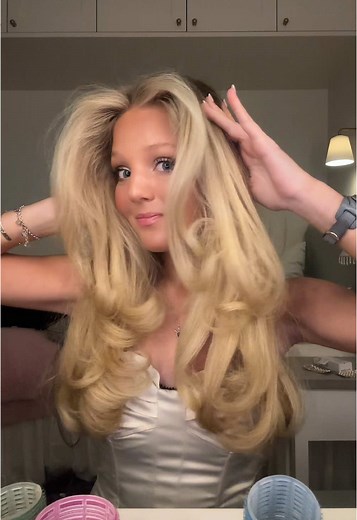 Love papiljuts❤️🥰 Älskar mitt nyfixade hår @Nathaliesalongvita 😘🥰💖❤️🙏🏼