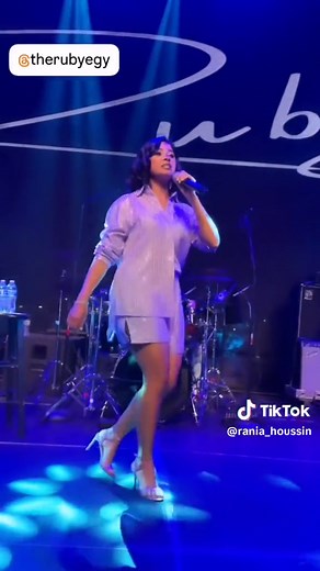 حفل روبي في امريكا - روبي اللبنانية على المسرح