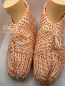 Chaussons homme pêche clair et blancs faits main - Etsy France