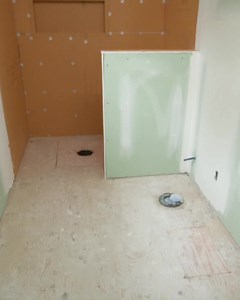 Installing a shower bench with Schluter-Systems North America | Mike Holmes Jr.