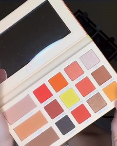 Flawless makeup look by @moiracosmetics #RileyRose | Riley Rose | Facebook