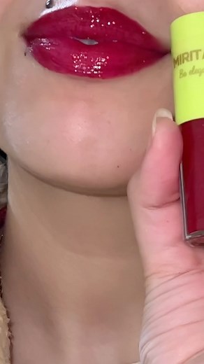 Christmas edition magic lipgloss with little lip plumbing❤️‍🔥 . . . . . . . . . . . . . . . #lipgloss #lipglosslover #lipglossbusiness #lipglossmixing #lipglossmaking #lipglosslovers #lipglossfilling #magiclipgloss #christmasedition | Mirita Gloss