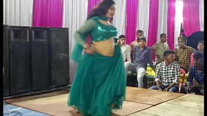 58K views · 5.5K reactions | देवरा ढोढ़ी चटना बा। चंदन चंचल #नेहकुमारी#nehakumari #kajalraj #arkestra #arkestradance #newsong #mahimanisha #newbhojpurisong #bhojpuri #stageshow #chandanchanchal | Neha kumari | Facebook