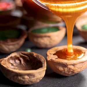 193K views · 290 reactions | 100 Walnut Shells Turned Into a Lamp! | Creative Panda | Facebook