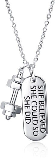 Amazon.com: YFN Sterling Silver Strong Is Beautiful She Believe She Could So She Did Engraved Dumbbell Barbell Gym Buff Pendant Necklace 18" (PYX2508-personalized) : 服裝，鞋子和珠寶
