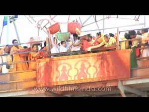 Bathing Bahubali with colour, milk and more!