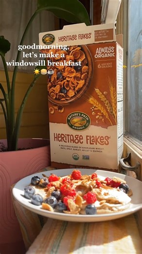 @bitesofsunshine serving just that; delicious breakfast in the sunshine ☀️ 😍 Hands up if you're going to do this, this weekend! 🙌 | Nature's Path Organic