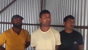 Family deserted a woman, who was a resident of Panisagar. Locals placed her in a room in Kanchanmala, under Golaghati assembly constitution. আপন বলতে নেই কেউ।। অসহায় বৃদ্ধার বাড়ি পানিসাগরে।।নাম সুভাষিনী দাস।।বাড়ি থেকে বের করে দেওয়া এই বৃদ্ধার ঠাঁই হয়েছে এখন গোলাঘাটি বিধানসভার কাঞ্চনমালা এলাকার খামারপাড়ায়।। TIWN Video Feb 28, 2024 | Tripurainfoway