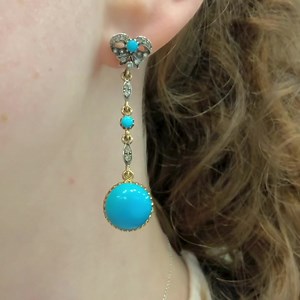 28 reactions | Nothing but blue skies and sunshine today in Toronto!...