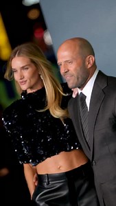 Любимые Джейсон Стэйтем и Роузи Хантингтон-Уайтли на премьере фильма «Убежище» в Лондоне. | Woman.ru