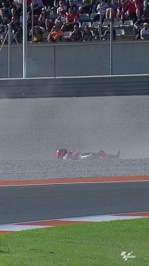 From #Moto2 to #MotoGP, the T8 curse for Honda riders strikes again ⚠️ Marc Márquez could not replicate his Saturday magic yesterday as he ended the #ValenciaGP in the gravel 💥 | MotoGP