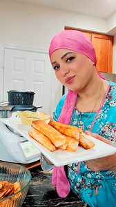Unleashing Yuka's Epic Transformation: A Thermomix Culinary Journey to Flavorful Bliss! Join me on a culinary adventure as I unlock the full potential of Yuka vegetable using the incredible power of Thermomix! 🍽️✨ Step 1️⃣: I start by steaming the Yuka in Thermomix for a mouthwatering tenderness. Just 30 minutes Varoma, and it's perfectly cooked! Step 2️⃣: Once steamed, I transfer the Yuka to a pan and generously apply ghee, allowing it to melt and infuse the vegetable with a rich, buttery flav