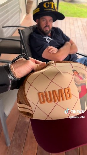 Hilarious Dumb and Dumber Hats | Funny Comedy Performance