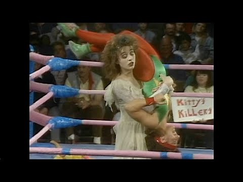 GLOW Wrestling Lightning vs Dementia