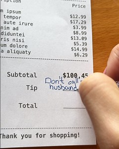 Wife gives the waitress a scary tip 🤣 | MetDaan Tips