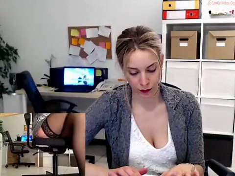 Tiffany destroyed by her ohmibod part1