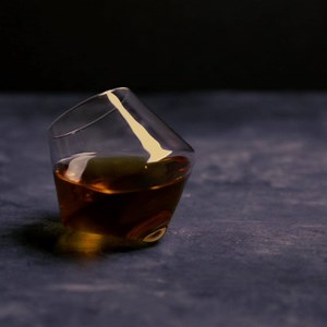 Themed boxes for guys who give a damn. Take our short quiz to get started. | Bespoke Post