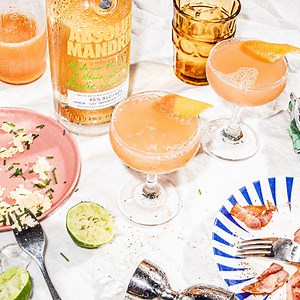 Blood Orange Cosmo cocktail recipe - Absolut Drinks