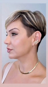 2.7M views · 24K reactions | Ich bin wirklich mit kurzen Haaren sehr zufrieden | Kurze Haare Stylen | Facebook