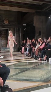 What an honor to close Mark Fast SS18 London Fashion Week show. I felt so connected to the energy of the room and the incredible artistry I was able to showcase on my body by the talented designer Mark Fast. Here's a short clip from the runway. Big kiss | Miss Fame