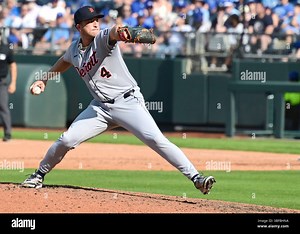 KANSAS CITY, MO - MAY 31: Detroit Tigers pitcher Beau Brieske ((4) pitches in relief during a Major League Baseball game between the Detroit Tigers and the Kansas City Royals on May 31, 2025, at Kauffman Stadium, Kansas City, MO. (Photo by Keith Gillett/Icon Sportswire) (Icon Sportswire via AP Images Stock Photo - Alamy