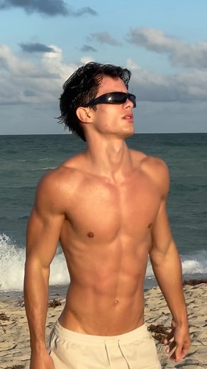 Cesar Daniel | 🏄‍♂️ | Instagram