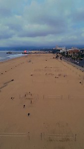 1K views · 688 reactions | Santa Monica beach  Los Angeles, California . . #losangeles #lossantos #gta #dtla #california | Photobyfarad | Facebook