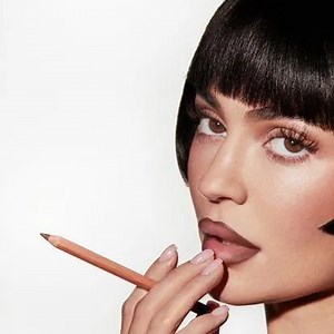 Mastering the art of lip contouring to perfect your lip combo