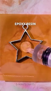 41K views · 199 reactions | Mesmerizing epoxy resin & 3d pen jewelry and craft ideas to try! | 5-Minute Crafts Like | Facebook