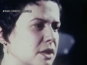 1981. Íntegra da entrevista concedida por Elis Regina à TV Cultura nos bastidores do show 'Trem Azul'. A cantora fala francamente sobre a dinâmica de seus espetáulos, amizade, filhos e seus planos para o futuro. Viva Elis! #remAzul40anos #elisregina #elis #analisandoelisregina | Analisando: Elis Regina