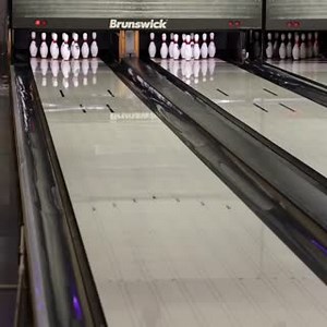 Watching Neuer throw the 3D Offset never gets old. #HammerBowling #3DOffset #NothingHitsLikeAHammer 🔨 | Hammer