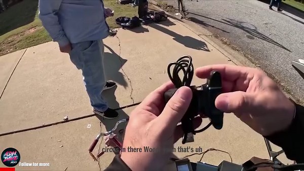 Linktree - all my channels https://linktr.ee/Ncpicker Affiliate links How I figure out what stuff is worth - https://www.worthpoint.com/partner/NCPicker FASTEST WAY TO GET BUBBLE WRAP - https://www.americanbubbleboy.com/?sca_ref=983651.yK1E3S6CYp Amazon- Light photo box - https://amzn.to/2WauWEZ Scale I use: https://amzn.to/2NMe7vl Record Shipping Boxes: https://ebay.us/aCTNm6 Empty CD Cases - https://amzn.to/3pPjdo5 My Ebay Store: http://ebay.us/zGc66Z You can support me here if you want: https