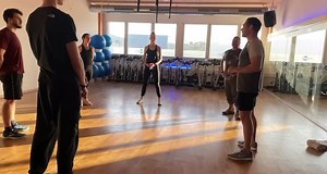 Schon gewusst? *Bei Body Move Aesch trainieren unsere Trainers mit Dir zusammen! Ja genau, nicht 'nur' instruieren und neben Dir stehen sondern Sie schwitzen und trainieren #aktiv mit! *inkl. im Abo! Wann? Wie? Wo? --> Ganz einfach, TERMIN vereinbaren! --> 078 220 02 77 ( Whattsap Chat / Desk ) --> 061 599 30 31 --> anfrage@body-move.ch und los geht's!! Dein Body Move Team freut sich........ www.body-move.ch ⭐️⭐️⭐️⭐️🇨🇭 kompetent - familiär und persönlich Einfach anders..... seit 2005 | Body Mo