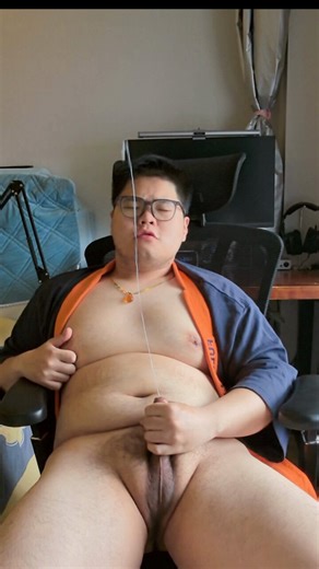 RT @David71380075: 两天没撸撸，今天直接大爆射！
