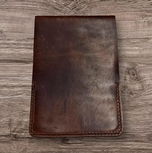 Handmade Leder Feld Notebookhalter | Hermann Eiche Leder | Passend für 4x6 Notebooks | Handgenäht | Gebaut für ein Leben lang - Etsy.de