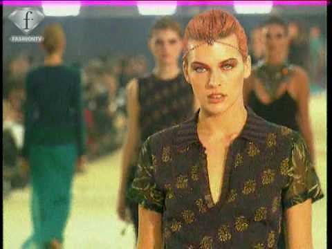fashiontv I FTV.com - FASHION IN FILMS MILLA JOVOVICH