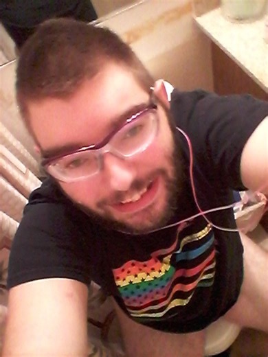 me pooping can see the poop coming out my buty